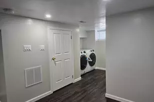 1555 S Hollywood St, Philadelphia, PA 19146 - Photo 28