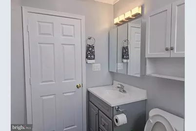 1555 S Hollywood Street, Philadelphia, PA 19146 - Photo 14