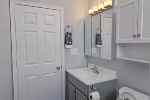 1555 S Hollywood St, Philadelphia, PA 19146 - Photo 14