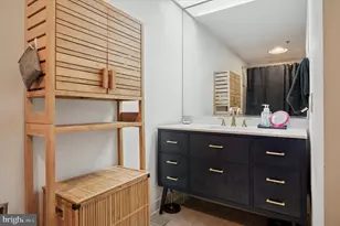 1100 Vine St, Philadelphia, PA 19107 - Photo 16