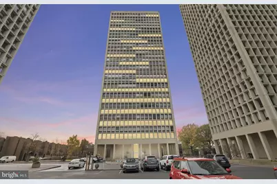 210 Locust Street #21E, Philadelphia, PA 19106 - Photo 1