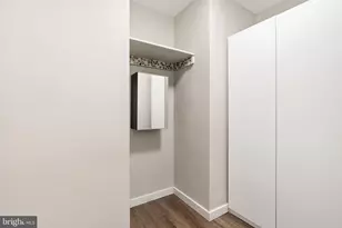 210 Locust St, Philadelphia, PA 19106 - Photo 28