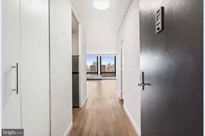 210 Locust Street #21E, Philadelphia, PA 19106 - Photo 14