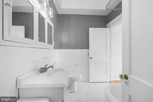 6630 Boyer St, Philadelphia, PA 19119 - Photo 28