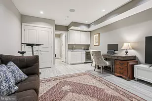 739 Bainbridge St, Philadelphia, PA 19147 - Photo 34