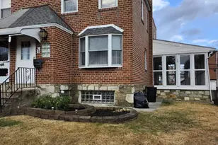 839 Medway Rd, Philadelphia, PA 19115 - Photo 2