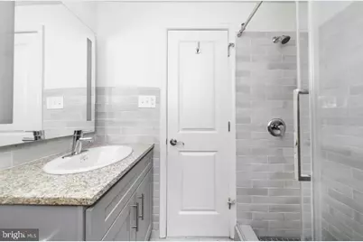 2011 Spruce Street #1R, Philadelphia, PA 19103 - Photo 12