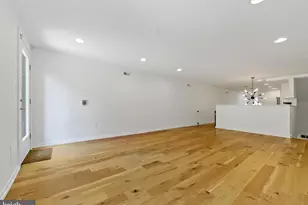 2538 W Girard Ave, Philadelphia, PA 19130 - Photo 8