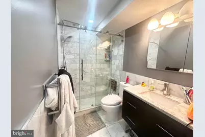 200 Locust Street #27H, Philadelphia, PA 19106 - Photo 8