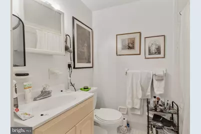 2137 Spruce Street #8, Philadelphia, PA 19103 - Photo 10