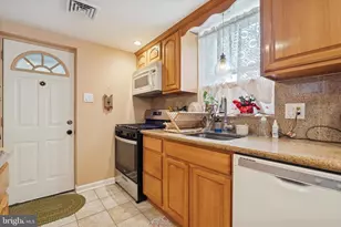 9208 Exeter Rd, Philadelphia, PA 19114 - Photo 8