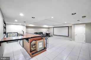 16 S Kings Oak Ln, Philadelphia, PA 19115 - Photo 36