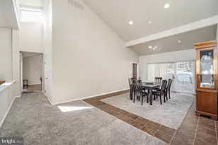 16 S Kings Oak Ln, Philadelphia, PA 19115 - Photo 20