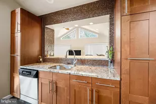 16 S Kings Oak Ln, Philadelphia, PA 19115 - Photo 12