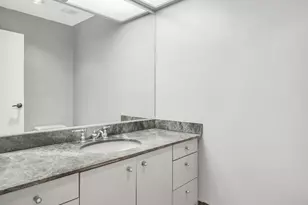 16 S Kings Oak Ln, Philadelphia, PA 19115 - Photo 32