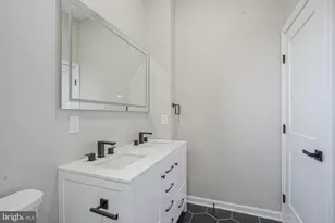 952 N Marshall St, Philadelphia, PA 19123 - Photo 14