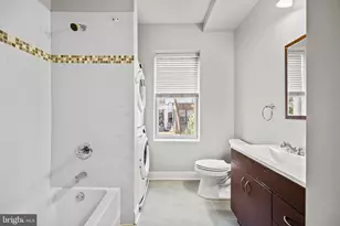 426 S 44th St, Philadelphia, PA 19104 - Photo 24