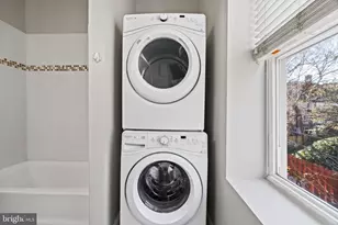 426 S 44th St, Philadelphia, PA 19104 - Photo 26