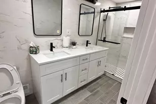 540 Manton St, Philadelphia, PA 19147 - Photo 16