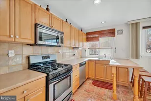 8504 Forrest Ave, Philadelphia, PA 19150 - Photo 10