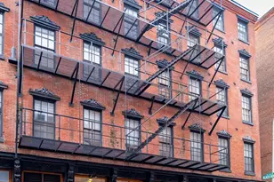 20 Letitia St, Philadelphia, PA 19106 - Photo 38