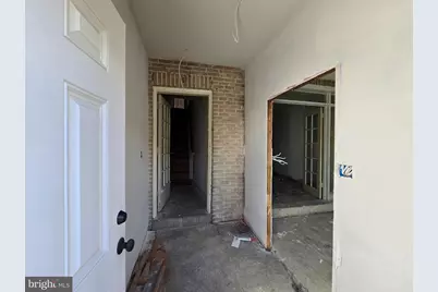 729 W Rockland Street, Philadelphia, PA 19120 - Photo 2