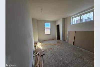 729 W Rockland Street, Philadelphia, PA 19120 - Photo 6