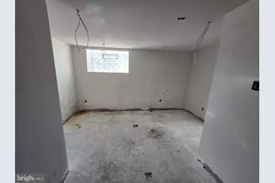 729 W Rockland Street, Philadelphia, PA 19120 - Photo 20