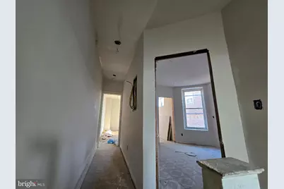 729 W Rockland Street, Philadelphia, PA 19120 - Photo 4