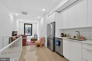 2007 Cambridge St, Philadelphia, PA 19130 - Photo 6