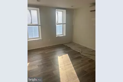 501-03 W Girard Avenue #2R, Philadelphia, PA 19123 - Photo 4