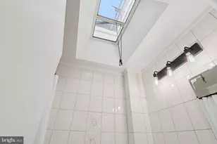 8855 Winchester Ave, Philadelphia, PA 19115 - Photo 24