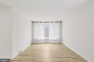 8855 Winchester Ave, Philadelphia, PA 19115 - Photo 6