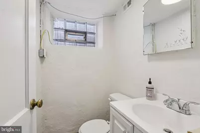 8855 Winchester Avenue, Philadelphia, PA 19115 - Photo 32