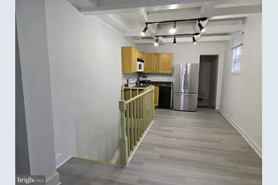 1009 W Susquehanna Avenue, Philadelphia, PA 19122 - Photo 12