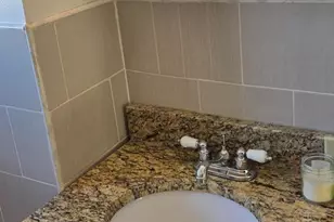 2831 Cantrell St, Philadelphia, PA 19145 - Photo 10