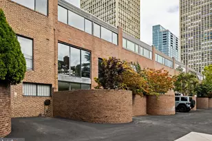 242 Locust St, Philadelphia, PA 19106 - Photo 54