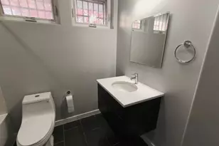 1105 Mt Vernon St, Philadelphia, PA 19123 - Photo 20