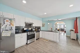 5823 Upland Way, Philadelphia, PA 19131 - Photo 16