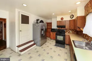 705 W 64th Ave, Philadelphia, PA 19126 - Photo 10