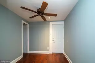 2218 Pemberton St, Philadelphia, PA 19146 - Photo 20