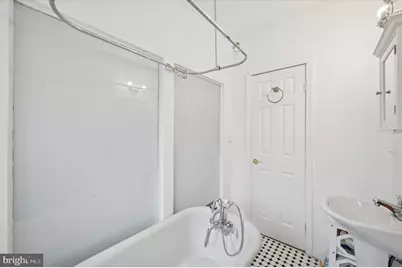 2031 E Letterly Street, Philadelphia, PA 19125 - Photo 16