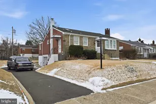 7709 Hartel Ave, Philadelphia, PA 19152 - Photo 2