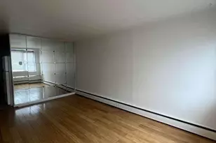 23438 W Roosevelt Blvd, Philadelphia, PA 19120 - Photo 2