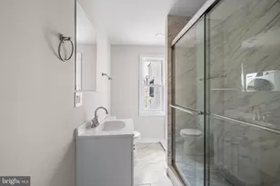 2309 Green St, Philadelphia, PA 19130 - Photo 6