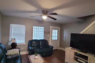 1022 W Oregon Ave, Philadelphia, PA 19148 - Photo 4