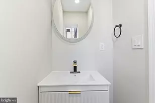 2248 S Darien St, Philadelphia, PA 19148 - Photo 18