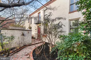 4 Rainey Ct, Philadelphia, PA 19103 - Photo 2