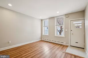 2041 S Bancroft St, Philadelphia, PA 19145 - Photo 8