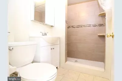 929 Spruce Street #B, Philadelphia, PA 19107 - Photo 14